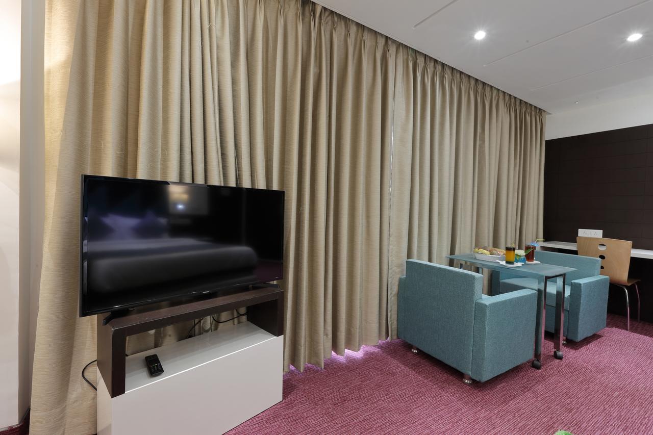 Hotel Pragati The Grand Αχμπανταμπάντ Εξωτερικό φωτογραφία